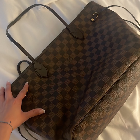 Authentic preloved Louis Vuitton Damier Neverfull MM - Picture 8 of 8